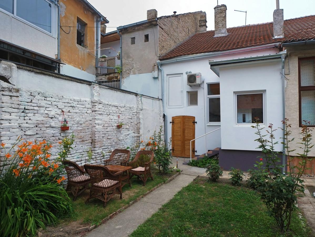 Ferienwohnung Oaza Centar Novi Sad Exterior foto