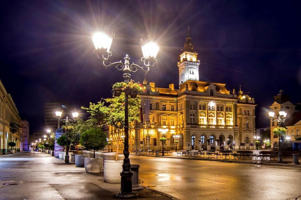 Ferienwohnung Oaza Centar Novi Sad Exterior foto